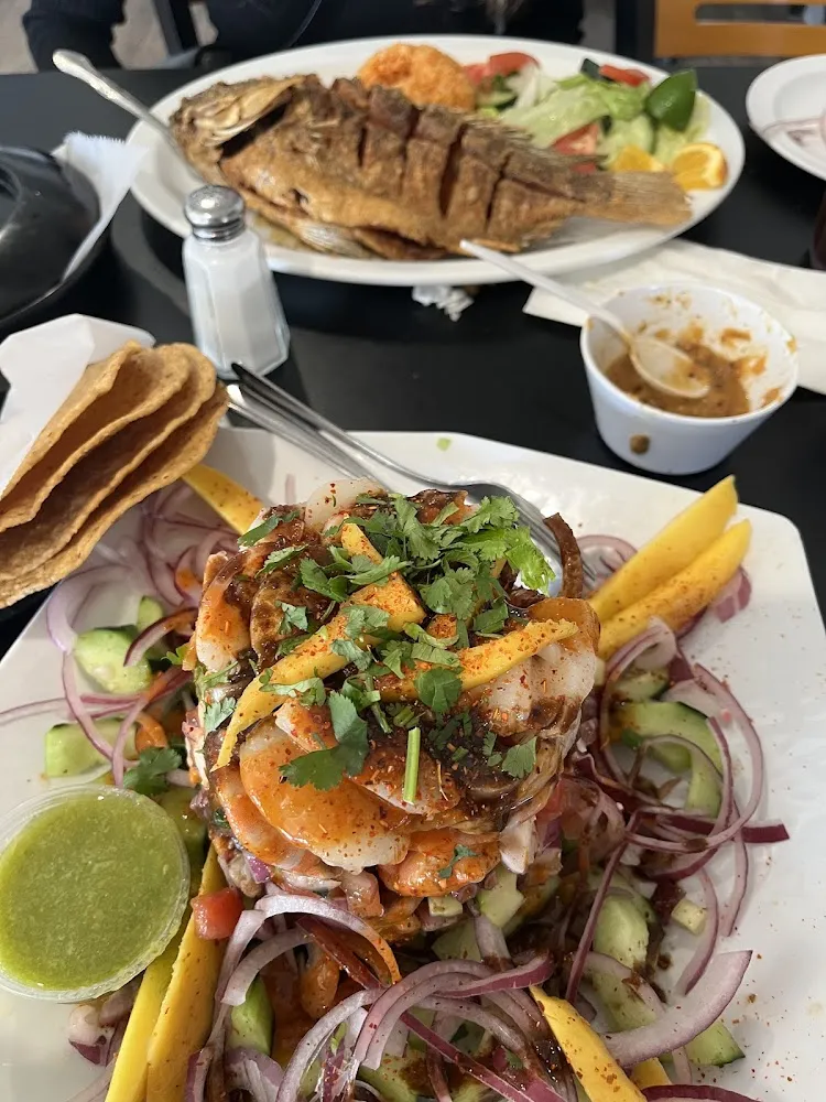 Torre De Mariscos Seafood Stack